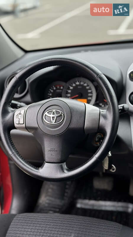 Позашляховик / Кросовер Toyota RAV4 2008 в Києві