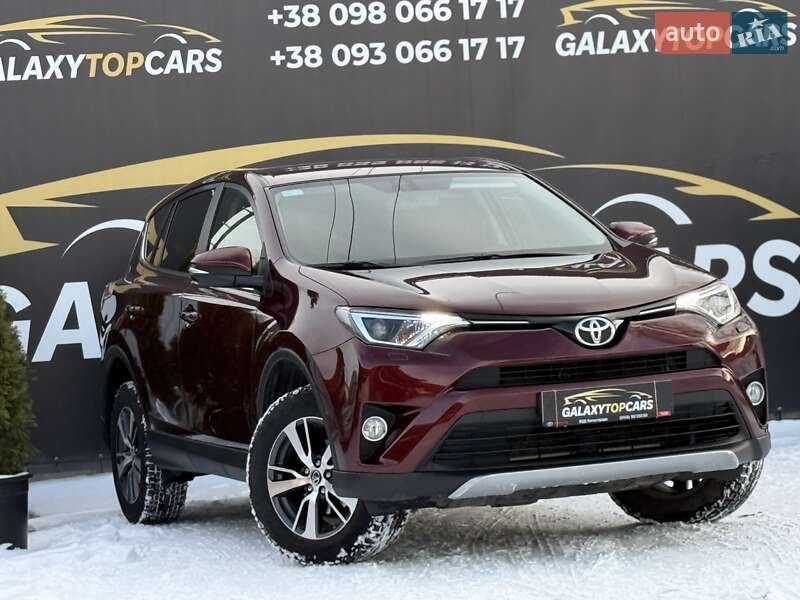 Позашляховик / Кросовер Toyota RAV4 2017 в Вінниці