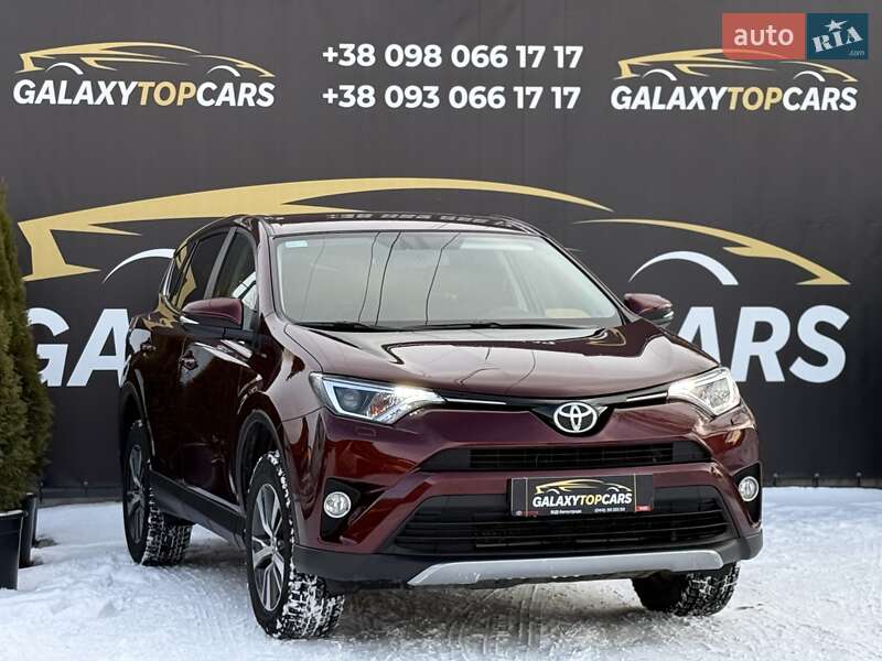 Позашляховик / Кросовер Toyota RAV4 2017 в Вінниці