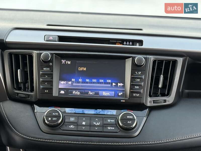 Позашляховик / Кросовер Toyota RAV4 2017 в Вінниці