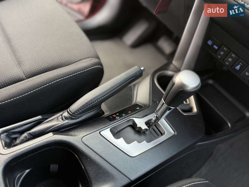 Позашляховик / Кросовер Toyota RAV4 2017 в Вінниці