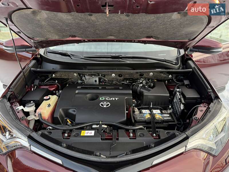 Позашляховик / Кросовер Toyota RAV4 2017 в Вінниці