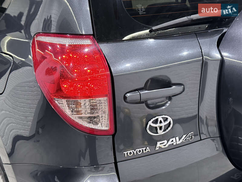 Внедорожник / Кроссовер Toyota RAV4 2007 в Одессе