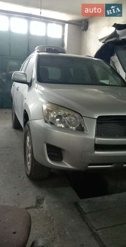 Позашляховик / Кросовер Toyota RAV4 2010 в Миколаєві фото 3 Позашляховик / Кросовер Toyota RAV4 2010 в Миколаєві