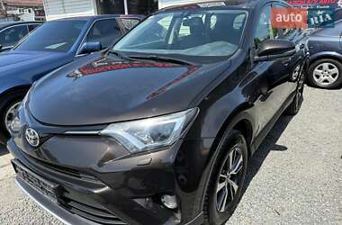 Внедорожник / Кроссовер Toyota RAV4 2016 в Днепре