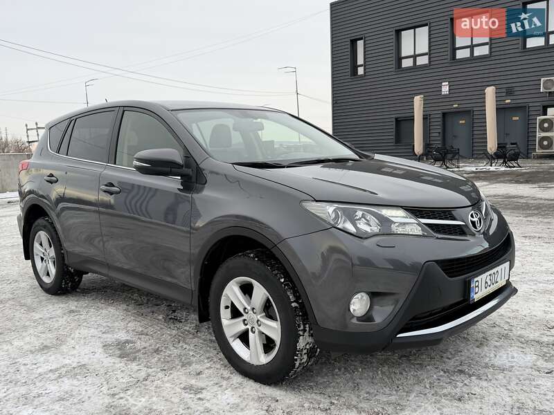 Позашляховик / Кросовер Toyota RAV4 2013 в Києві