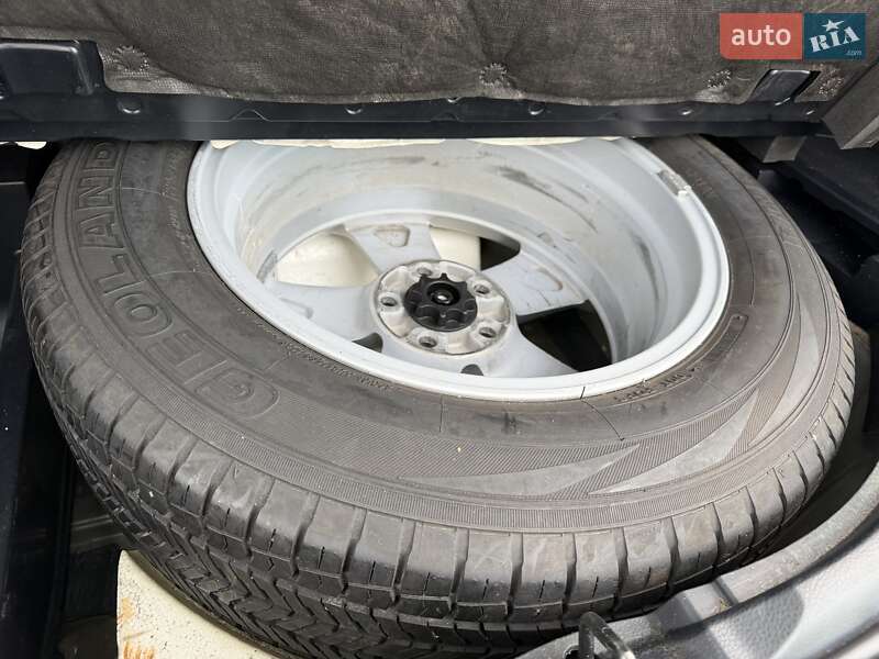 Позашляховик / Кросовер Toyota RAV4 2013 в Києві