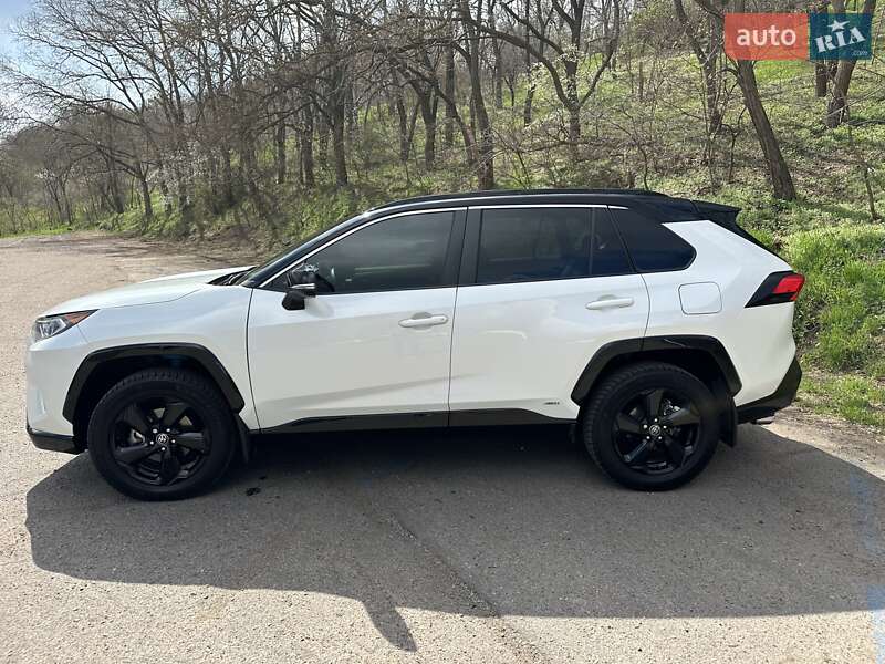 Позашляховик / Кросовер Toyota RAV4 2021 в Одесі