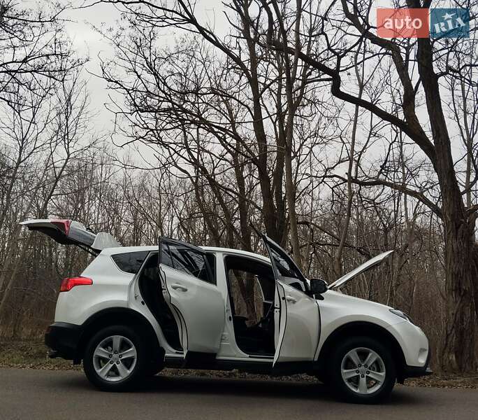 Позашляховик / Кросовер Toyota RAV4 2013 в Одесі
