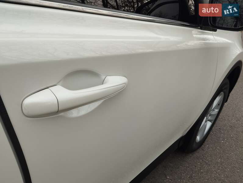 Позашляховик / Кросовер Toyota RAV4 2013 в Одесі