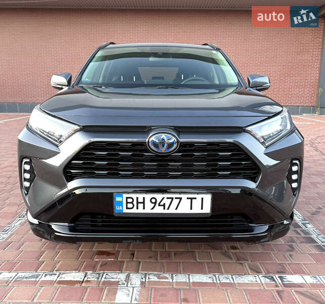 Позашляховик / Кросовер Toyota RAV4 2021 в Одесі фото 2 Позашляховик / Кросовер Toyota RAV4 2021 в Одесі