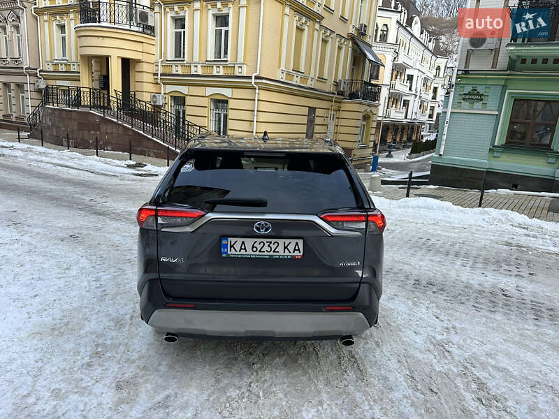 Внедорожник / Кроссовер Toyota RAV4 2023 в Киеве