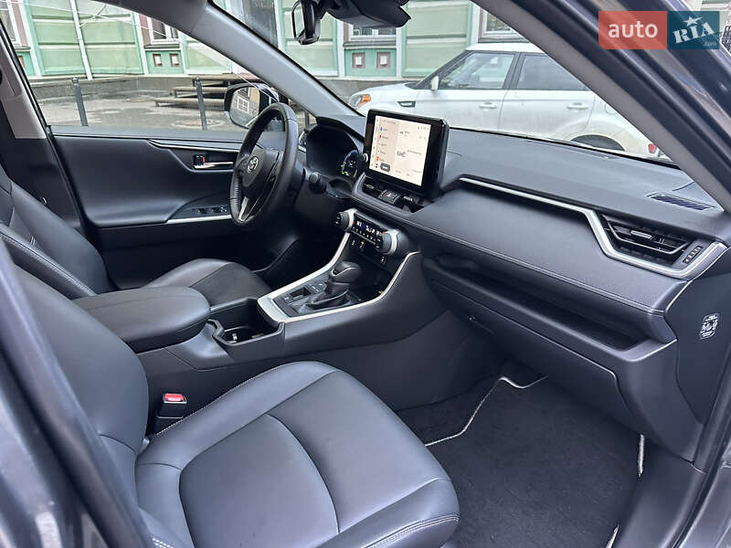 Внедорожник / Кроссовер Toyota RAV4 2023 в Киеве