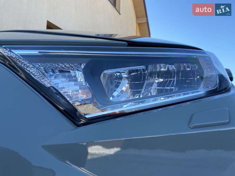 Позашляховик / Кросовер Toyota RAV4 2020 в Львові фото 11 Позашляховик / Кросовер Toyota RAV4 2020 в Львові