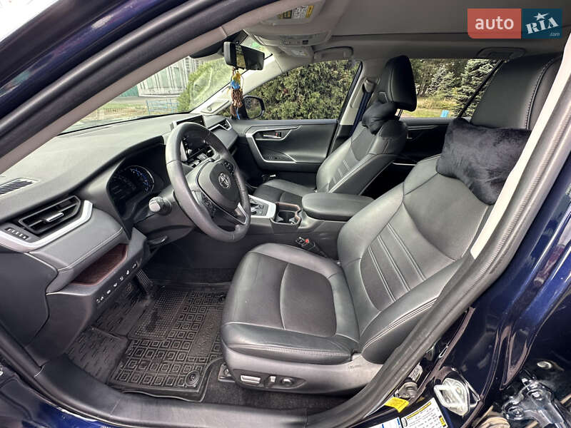 Внедорожник / Кроссовер Toyota RAV4 2021 в Днепре фото 19 Внедорожник / Кроссовер Toyota RAV4 2021 в Днепре