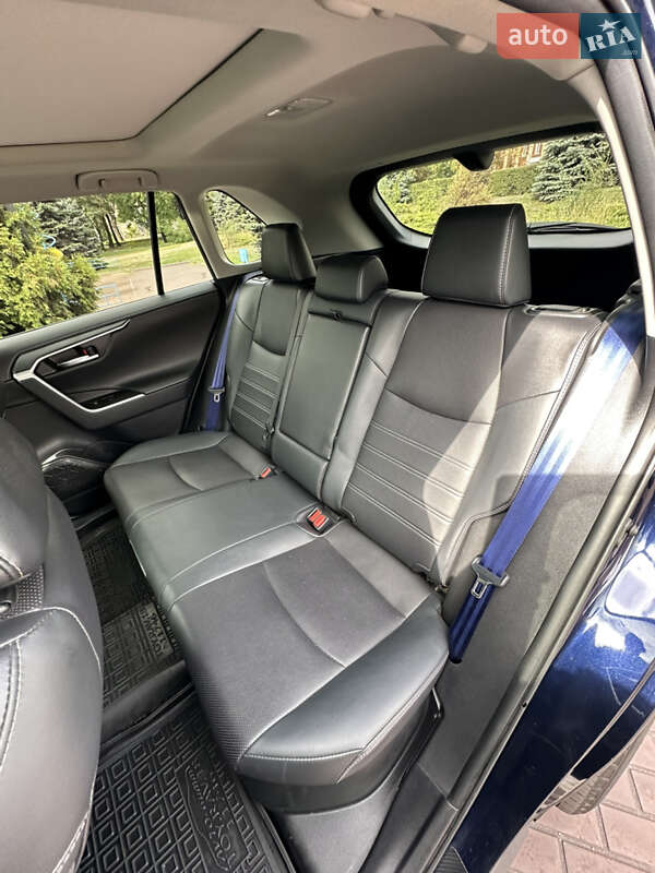 Внедорожник / Кроссовер Toyota RAV4 2021 в Днепре фото 33 Внедорожник / Кроссовер Toyota RAV4 2021 в Днепре