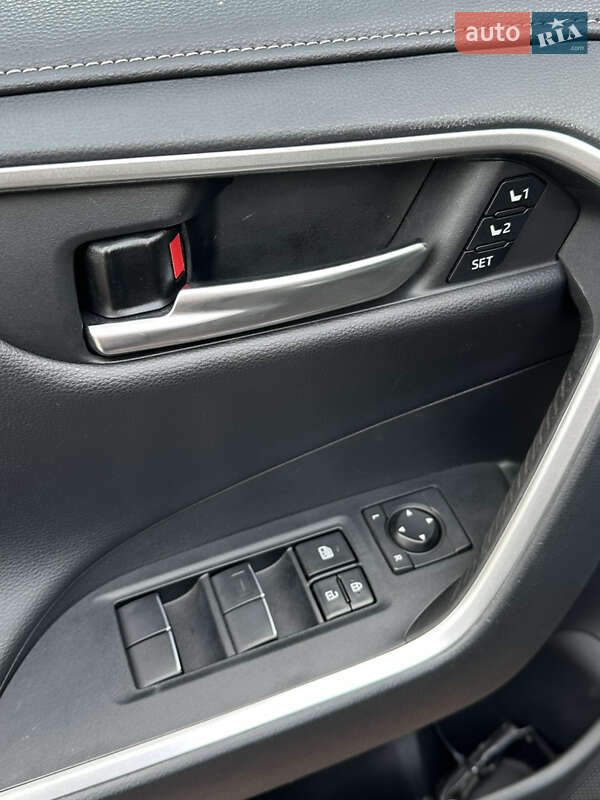 Внедорожник / Кроссовер Toyota RAV4 2021 в Днепре фото 51 Внедорожник / Кроссовер Toyota RAV4 2021 в Днепре