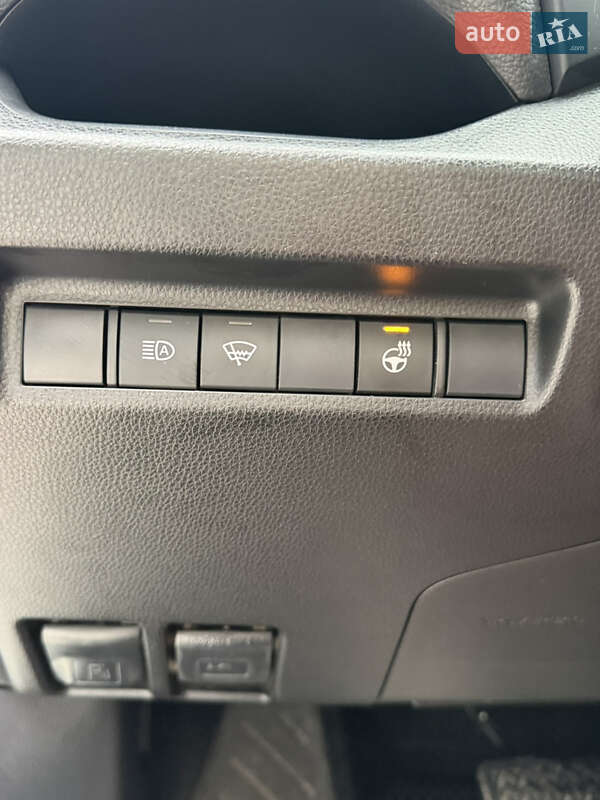 Позашляховик / Кросовер Toyota RAV4 2020 в Києві