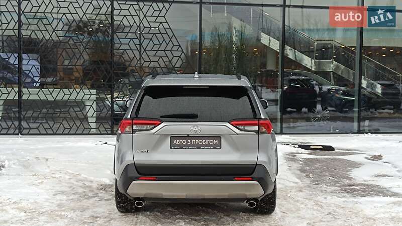 Позашляховик / Кросовер Toyota RAV4 2022 в Києві фото 5 Позашляховик / Кросовер Toyota RAV4 2022 в Києві