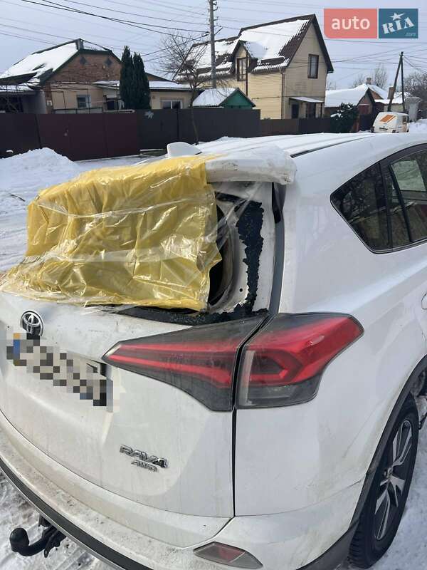 Позашляховик / Кросовер Toyota RAV4 2017 в Житомирі