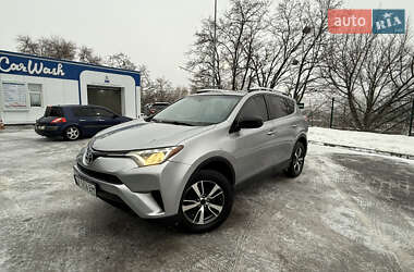 Позашляховик / Кросовер Toyota RAV4 2016 в Києві