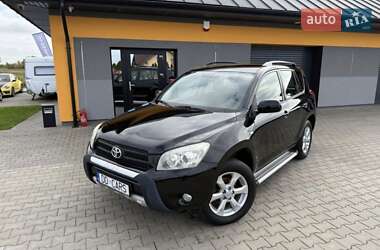 Внедорожник / Кроссовер Toyota RAV4 1995 в Харькове