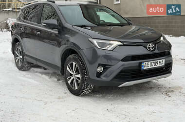 Внедорожник / Кроссовер Toyota RAV4 2017 в Днепре