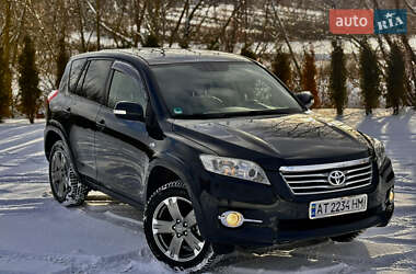 Внедорожник / Кроссовер Toyota RAV4 2011 в Тернополе