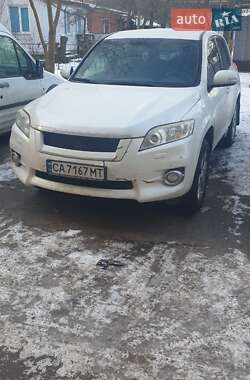 Позашляховик / Кросовер Toyota RAV4 2011 в Черкасах