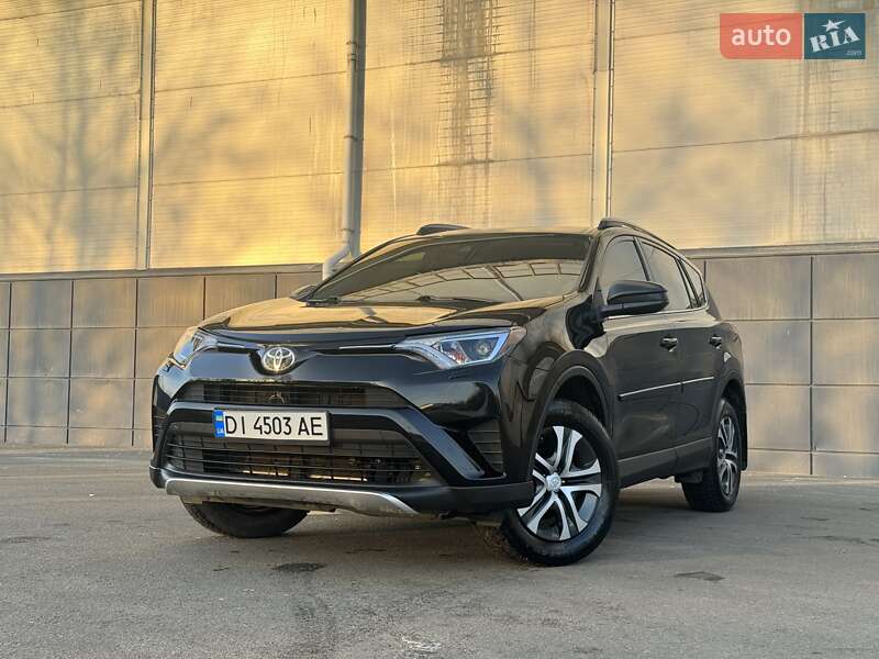 Toyota RAV4 2017