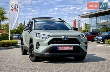 Позашляховик / Кросовер Toyota RAV4 2020 в Ставищі