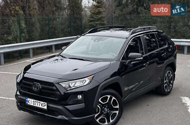 Внедорожник / Кроссовер Toyota RAV4 2019 в Киеве