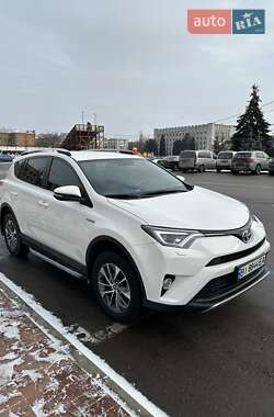 Внедорожник / Кроссовер Toyota RAV4 2017 в Кременчуге