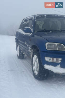Позашляховик / Кросовер Toyota RAV4 1998 в Новій Ушиці