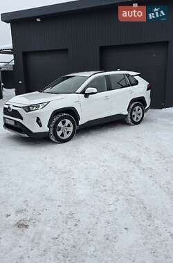Внедорожник / Кроссовер Toyota RAV4 2021 в Радомышле