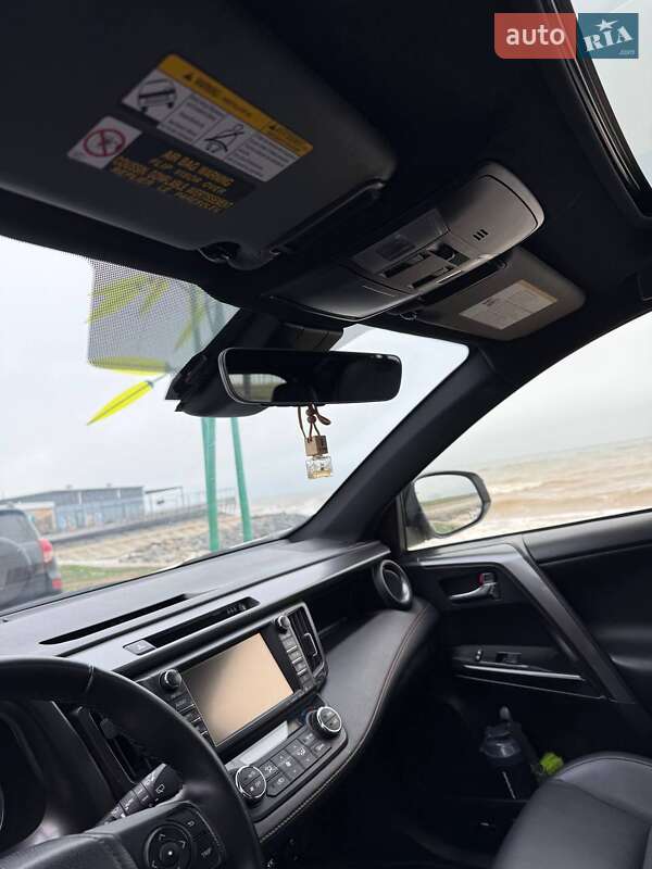 Внедорожник / Кроссовер Toyota RAV4 2017 в Одессе