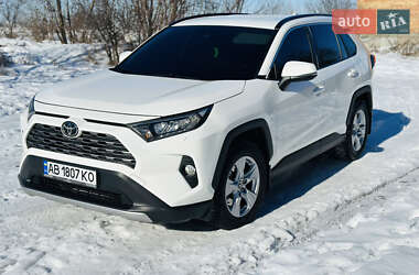 Позашляховик / Кросовер Toyota RAV4 2020 в Тульчині