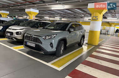 Позашляховик / Кросовер Toyota RAV4 2023 в Новодністровську
