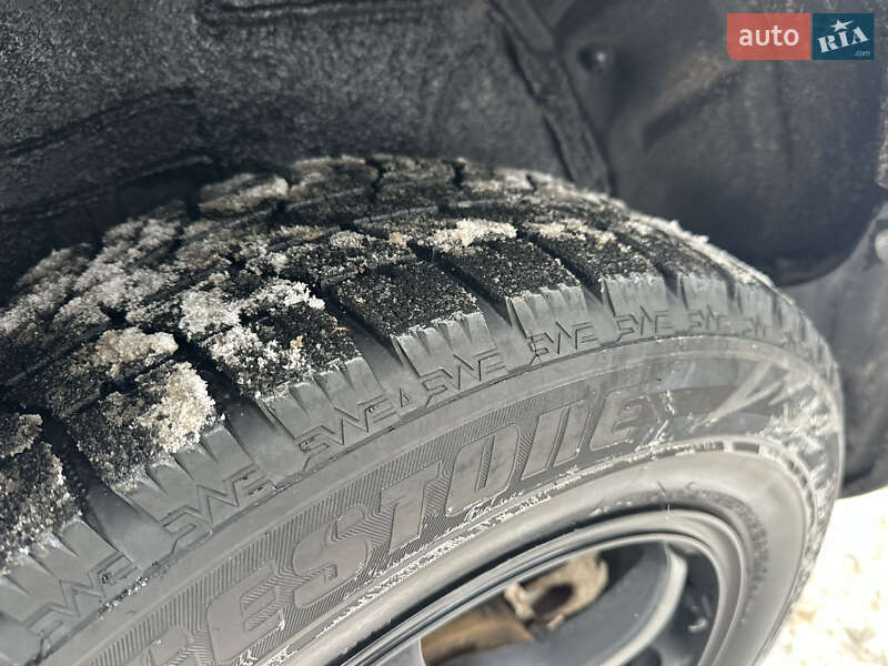 Внедорожник / Кроссовер Toyota RAV4 2014 в Виннице