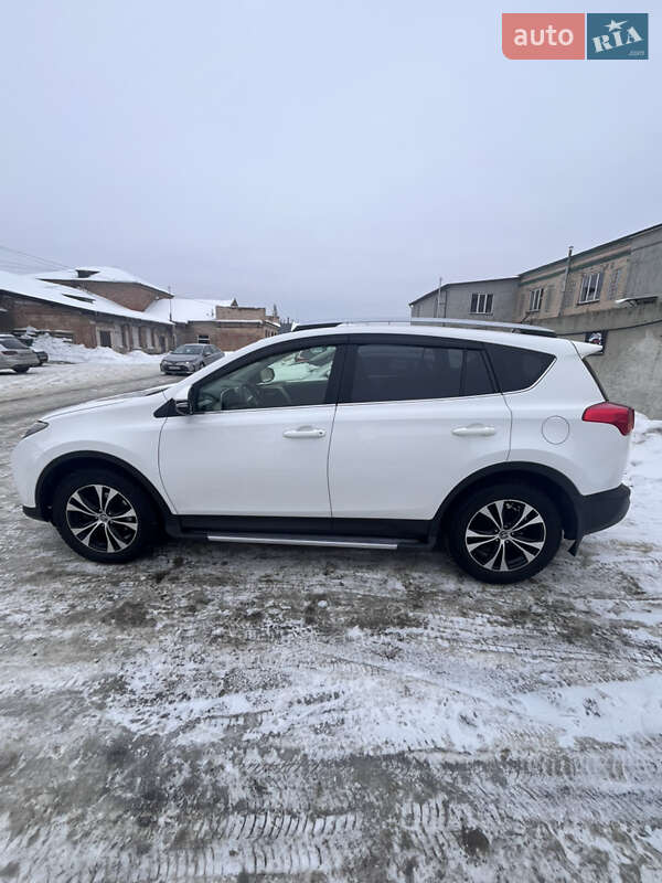 Внедорожник / Кроссовер Toyota RAV4 2014 в Житомире