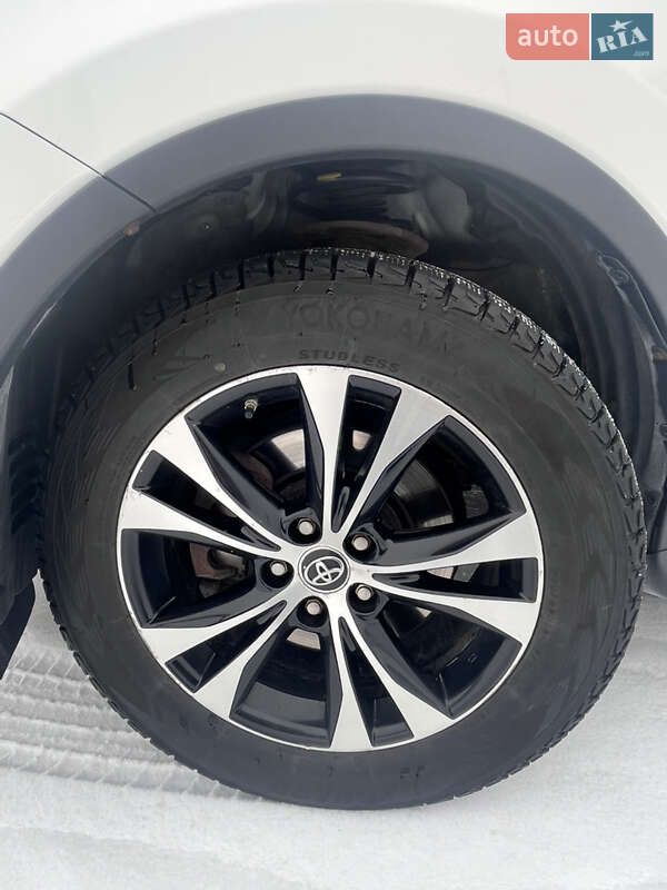 Внедорожник / Кроссовер Toyota RAV4 2014 в Житомире