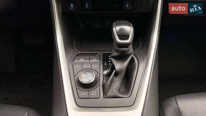 Внедорожник / Кроссовер Toyota RAV4 2021 в Одессе