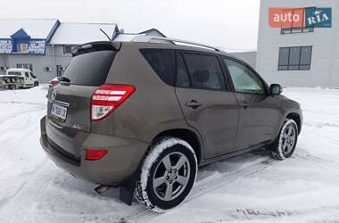 Внедорожник / Кроссовер Toyota RAV4 2012 в Ровно