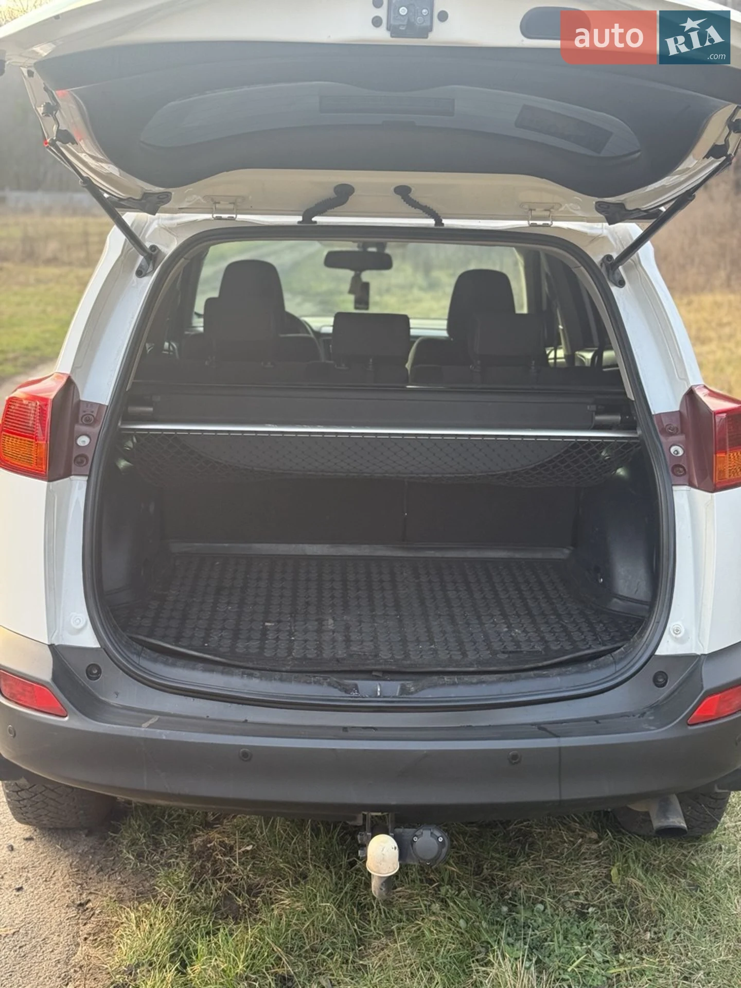 2014 Toyota RAV 4 - мініатюра 9