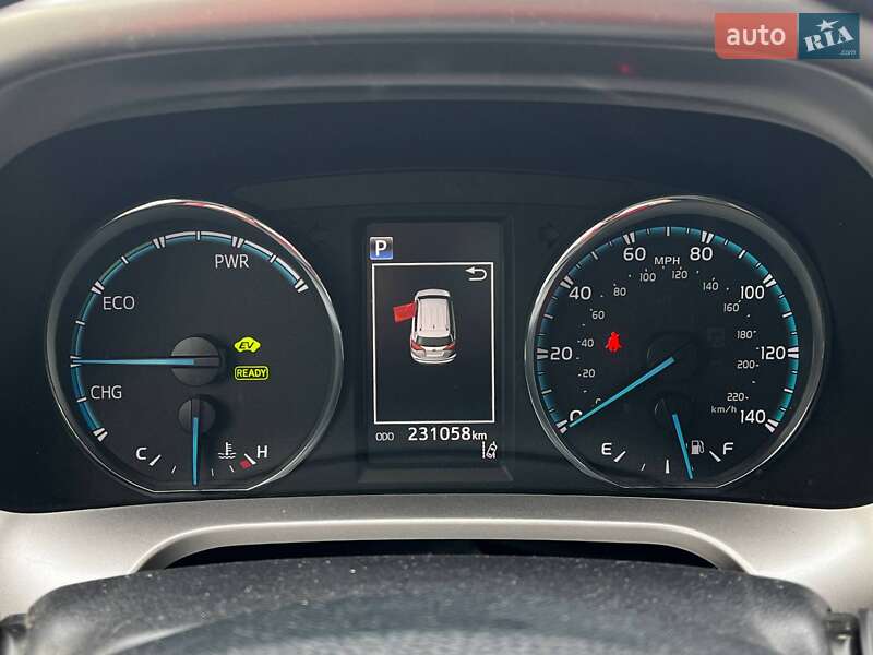 Внедорожник / Кроссовер Toyota RAV4 2018 в Киеве