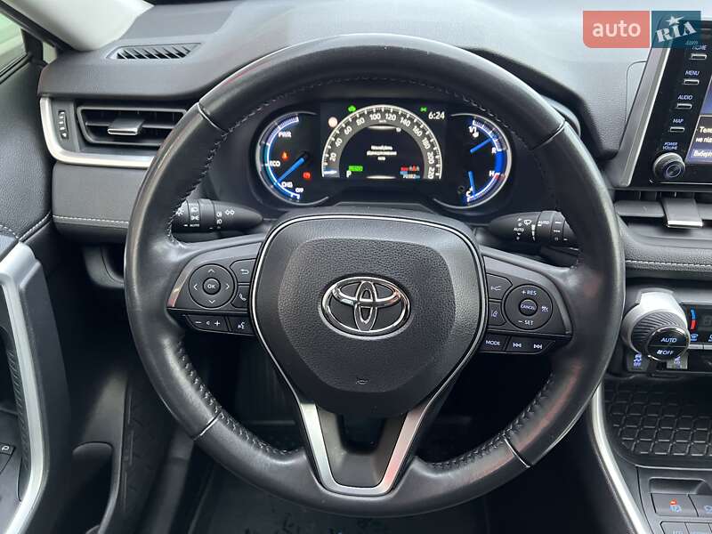 Внедорожник / Кроссовер Toyota RAV4 2021 в Виннице