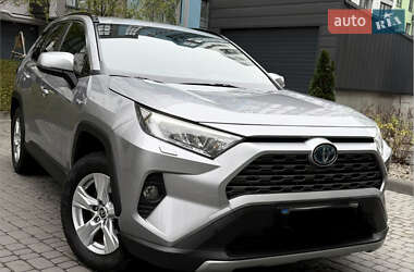 Позашляховик / Кросовер Toyota RAV4 2020 в Дніпрі