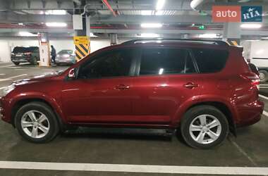 Позашляховик / Кросовер Toyota RAV4 2010 в Ужгороді