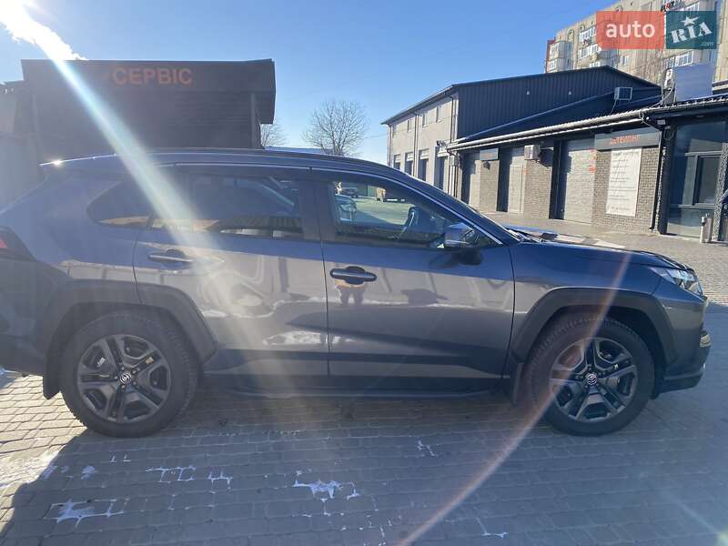Внедорожник / Кроссовер Toyota RAV4 2023 в Киеве фото 6 Внедорожник / Кроссовер Toyota RAV4 2023 в Киеве