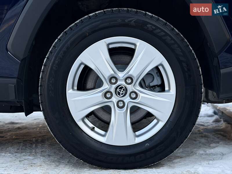 Внедорожник / Кроссовер Toyota RAV4 2019 в Киеве фото 16 Внедорожник / Кроссовер Toyota RAV4 2019 в Киеве